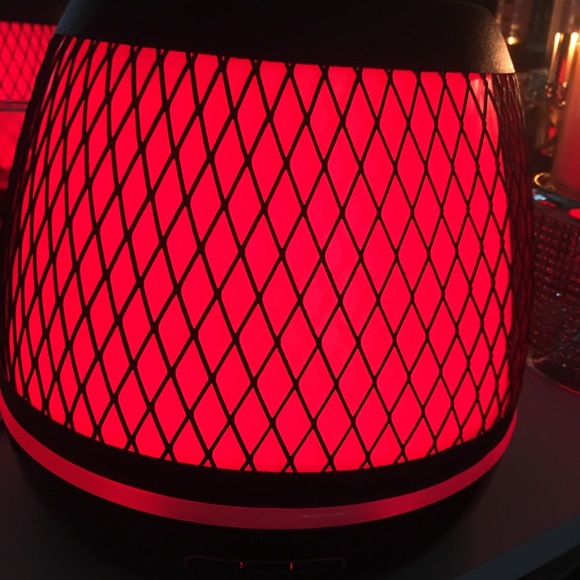 Color changing oil diffuser - Picture 8 of 8